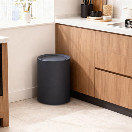 13 litru plastmasas atkritumu tvertne ar grozāmu vāku - vannas istabas/virtuves lietošanai