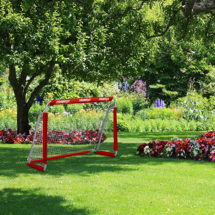 2 futbola vārti sarkanā krāsā