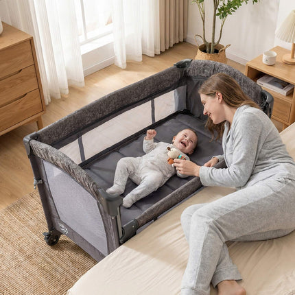 5-vienā bērnu šūpulītis un rotaļu laukums ar autiņbiksīšu mainītāju, pelēks