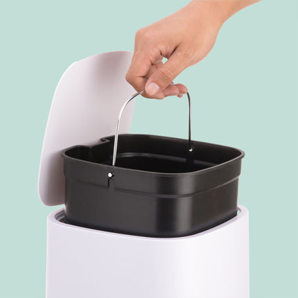 9 litru kvadrātveida atkritumu tvertne ar pedāli - plastmasas, ar mīksti aizveramu vāku