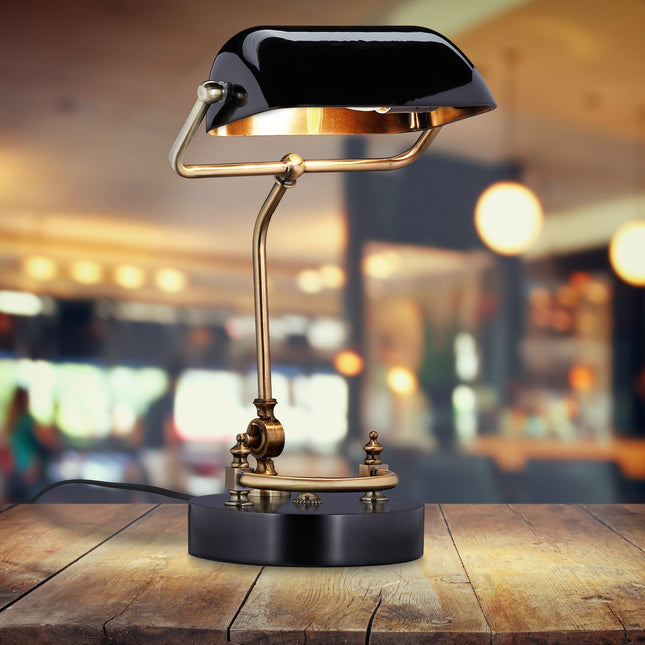 Melna baņķiera lampa