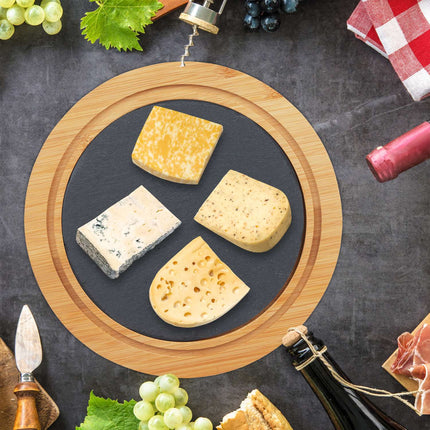 Siera pulkstenis ar galda piederumiem