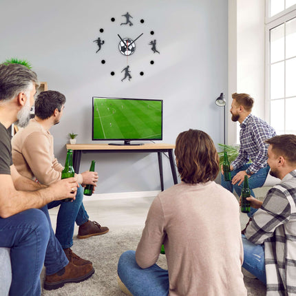 Pašdarināts sienas pulkstenis "Futbols"