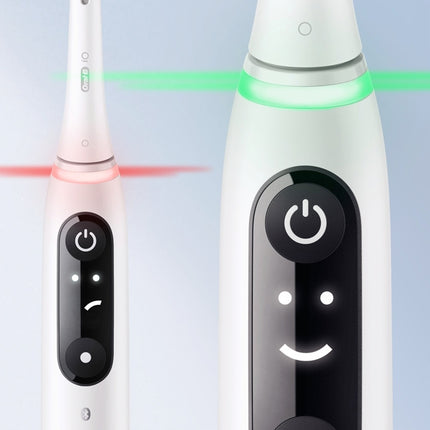 Electric toothbrush iO6 Series M6 White