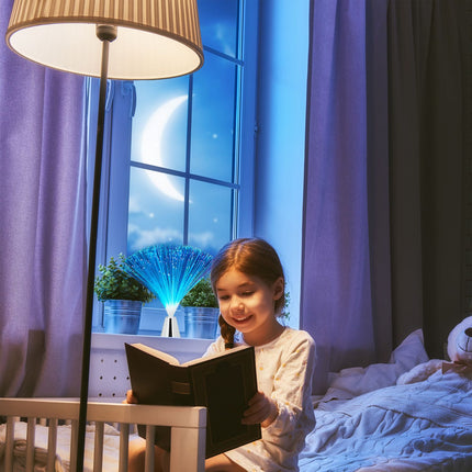 Stiklšķiedras LED lampa ar krāsas maiņu, darbināma ar baterijām