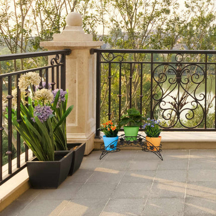 Ziedu kāpnes 3 augiem