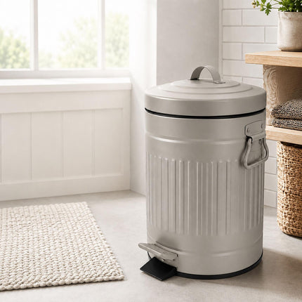 Pelēka retro vannas istabas atkritumu tvertne ar pedāli, 5 l ietilpība