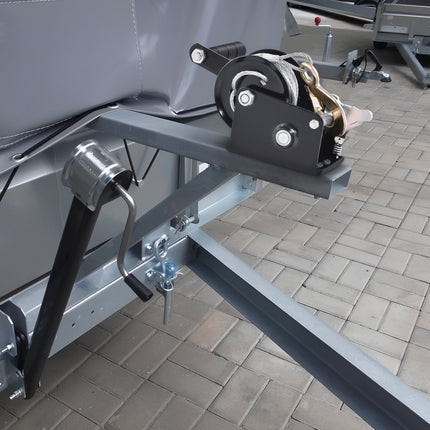 Hand Winch 800 lb, 33 ft Steel Cable, Two-Way Ratchet
