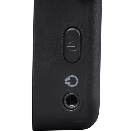 Handheld DAB+/FM radio with built-in speaker