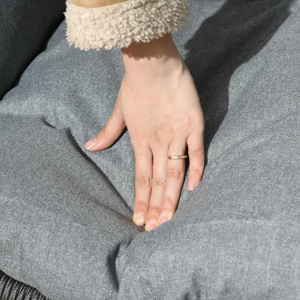 Piekarināms krēsls-šūpoles ar spilvenu un krūzīšu turētāju, saliekams sēdekļa grozs rotangpalmas izskatā, kravnesība līdz 120 kg, izgatavots no pelēka tērauda