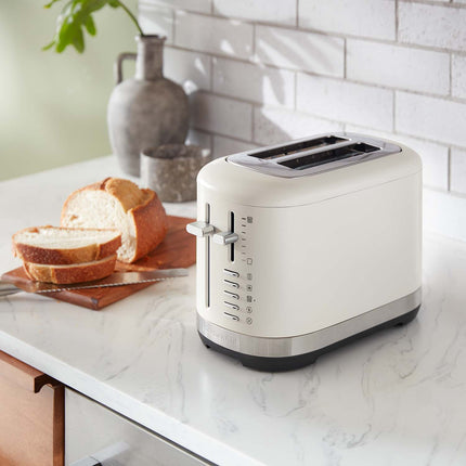KitchenAid pilnībā metāla 2 šķēļu tosteris ar 7 iestatījumiem, porcelāns