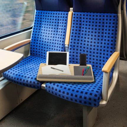 Klēpjdatora paliktnis ar 2 turētājiem