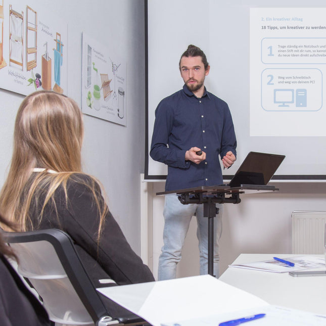 Klēpjdatora galds ar regulējamu peles galdiņu