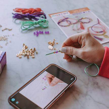 Make It Real DIY rotaslietu komplekts zamšādas aproces