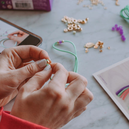 Make It Real DIY rotaslietu komplekts zamšādas aproces