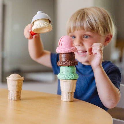 Melissa & Doug rotaļu komplekts Scoop & Stack saldējums