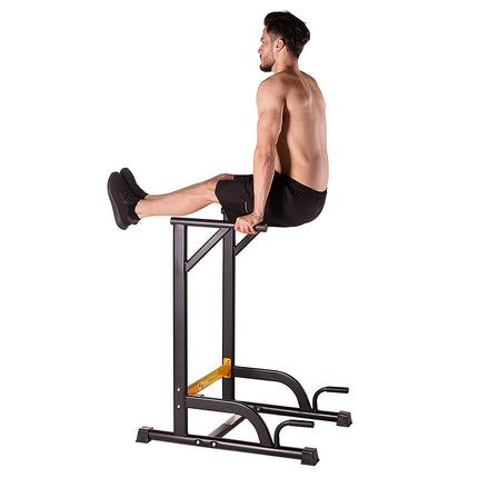 Daudzfunkcionāls pievilkšanās stienis - mājas sporta zāles aprīkojums