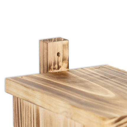 Nestbox liesmota pusdobuma audzētāja