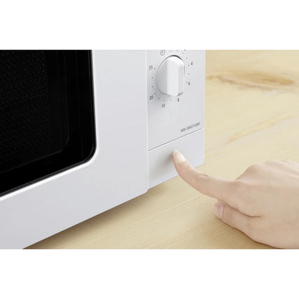Panasonic mikroviļņu krāsns 800 W 20 L ar mehāniskiem regulatoriem, balta