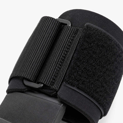 Weightlifting Wrist Hooks Set of 2, Neoprene Padding, Black, 150 kg