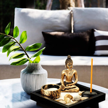 Zen dārzs ar Budu
